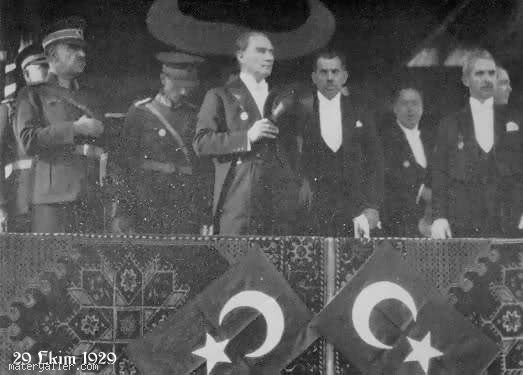 Atatürk Cumhuriyet İçin Diyor Ki