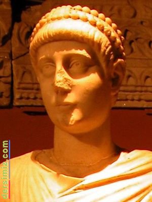 Valentinianus II, (Flavius) Kimdir?