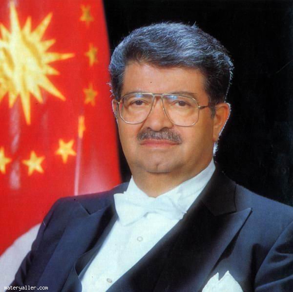 8. Cumhurbaşkanı Turgut Özal