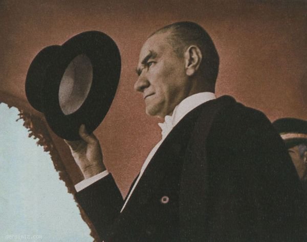 1937 - Atatürk Cumhuriyet Bayramında şeref tribününde