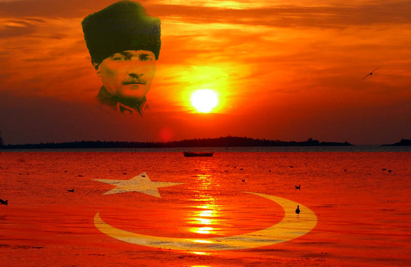 Atatürk ve Bayrak
