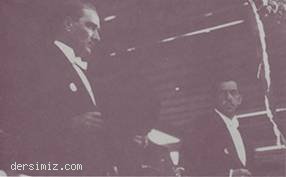 1925 - Cumhuriyet Bayramı töreninde T.B.M.M. Başkanı Kazım Özalp ile